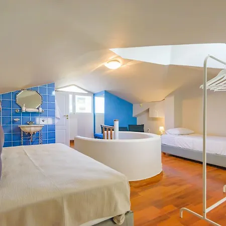 Politia Villa *